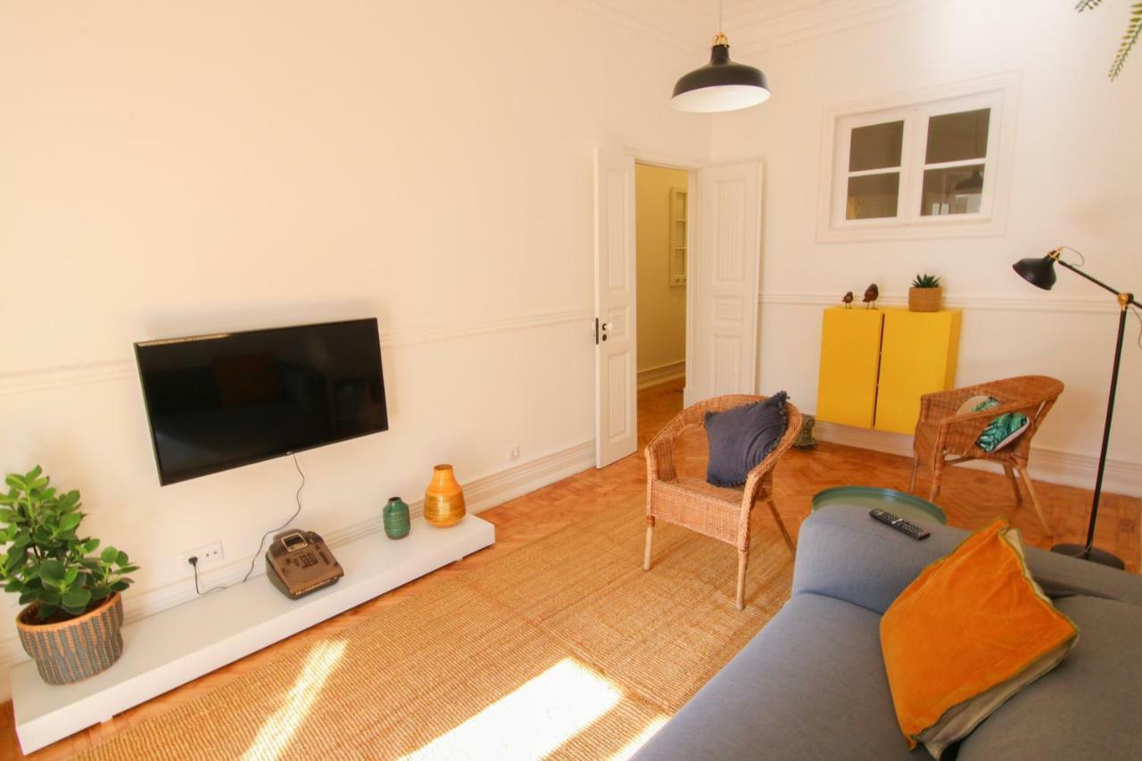 Amazing Apartment Fully Renovated In Center Lisboa Eksteriør bilde